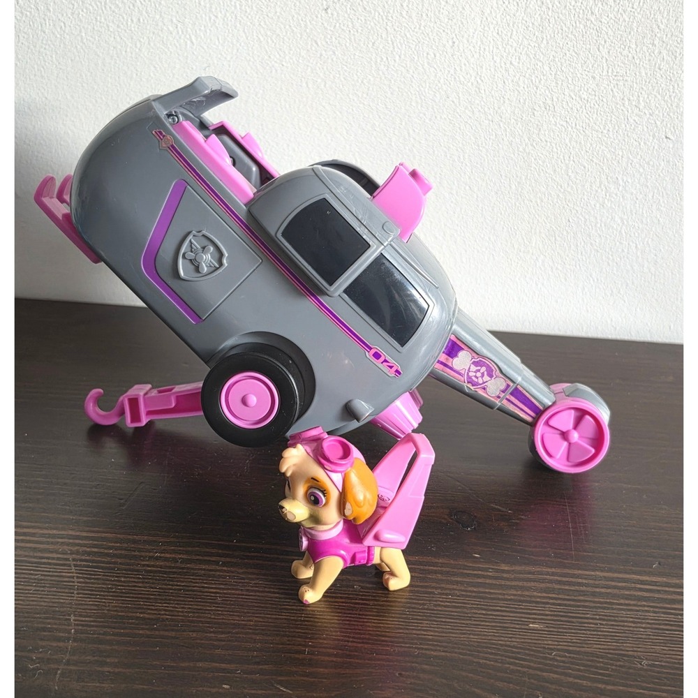 Paw Patrol Skye Ultimate Rescue Helicopter Transforming Vehicle and Figure Set